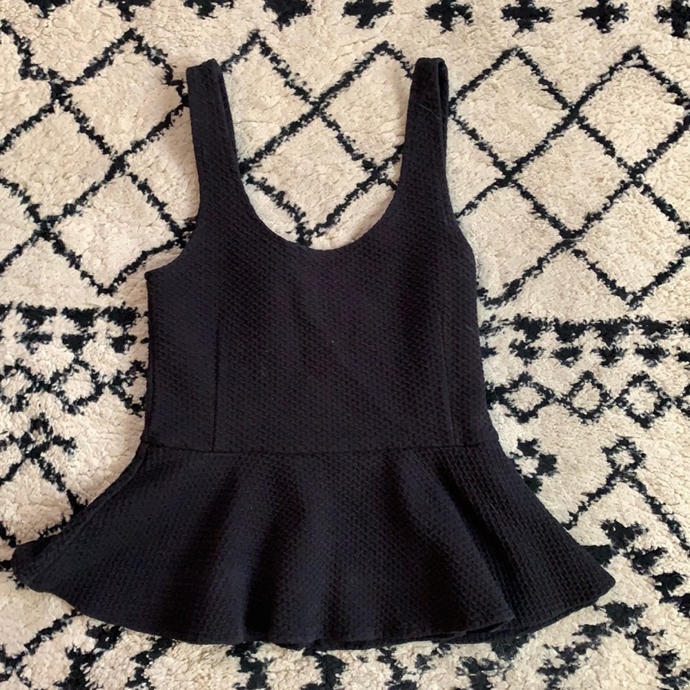 Textured black Gianni by Anthropologie peplum tank